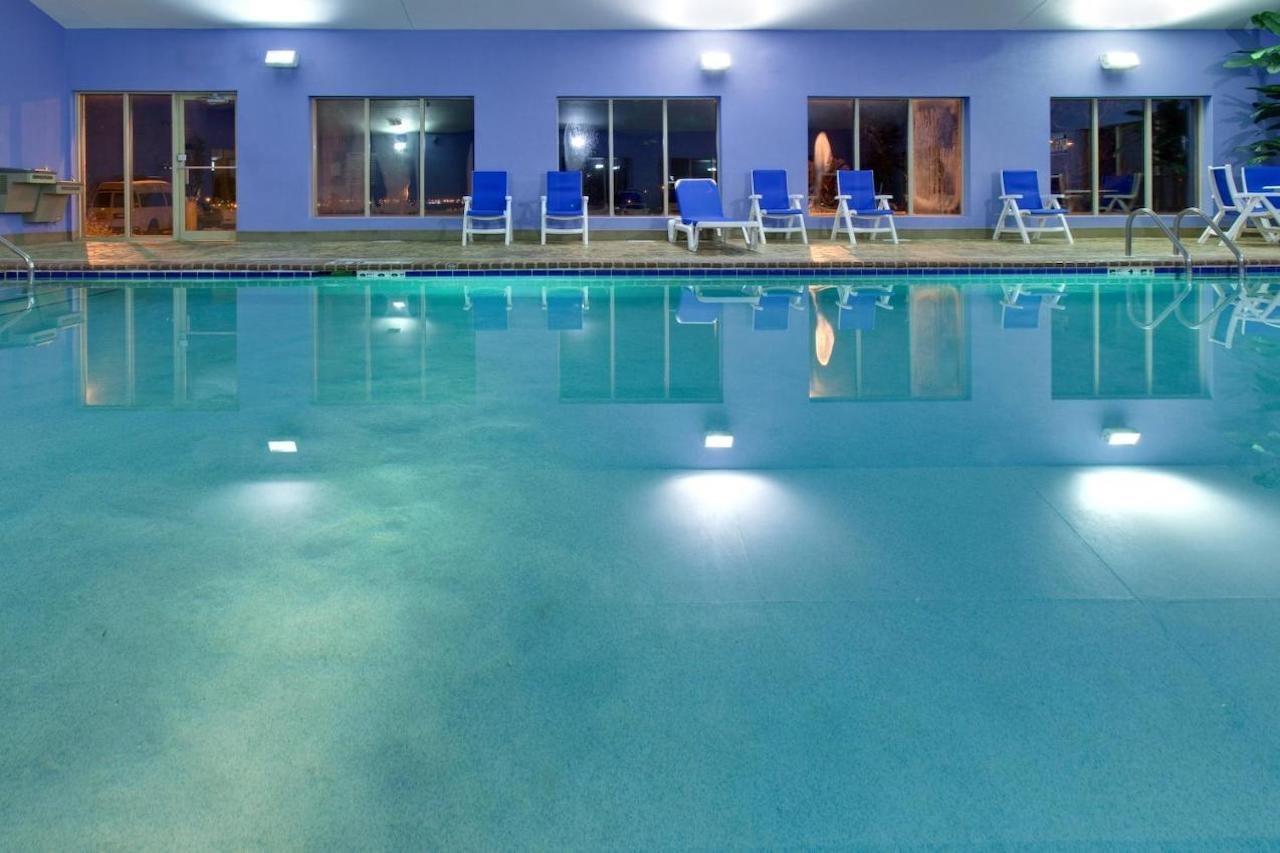 Holiday Inn Express Hotel & Suites Pleasant Prairie-Kenosha By Ihg Eksteriør bilde