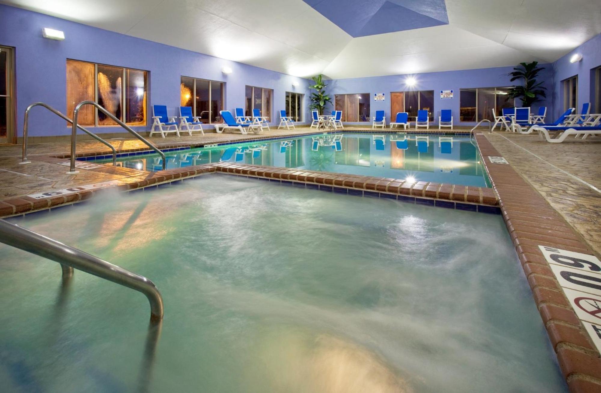 Holiday Inn Express Hotel & Suites Pleasant Prairie-Kenosha By Ihg Eksteriør bilde
